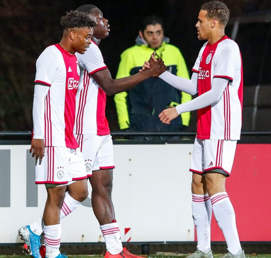 塞维利亚挑战阿贾克斯，实力碰撞看点十足的简单介绍