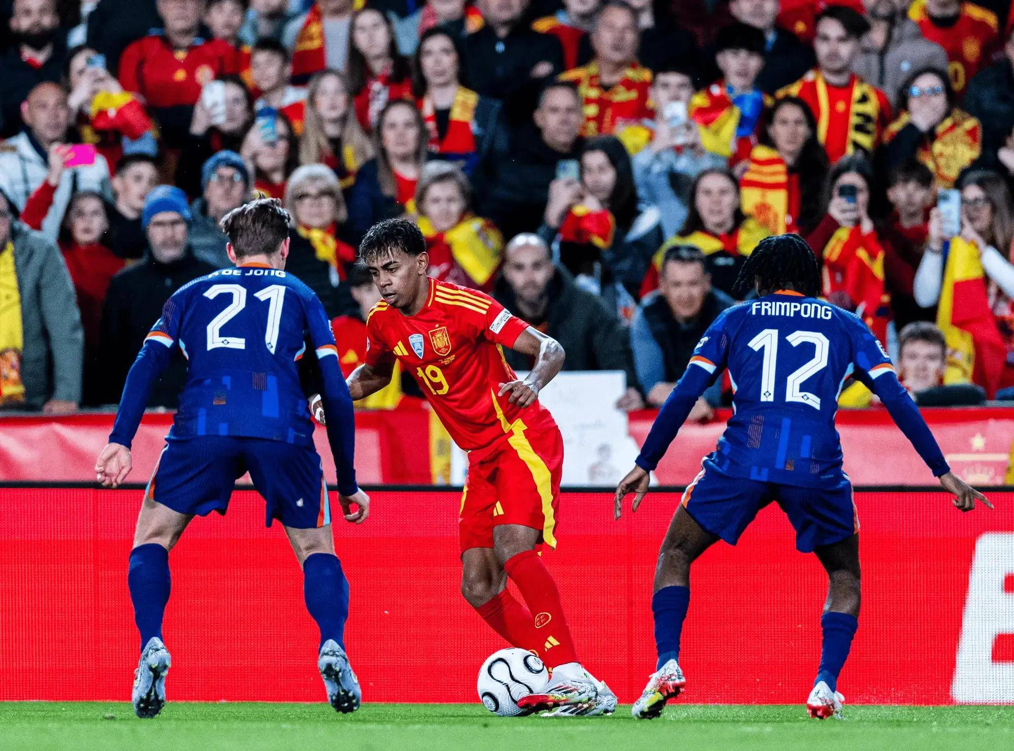 包含法国-胜瑞典，挺进四强赛的词条