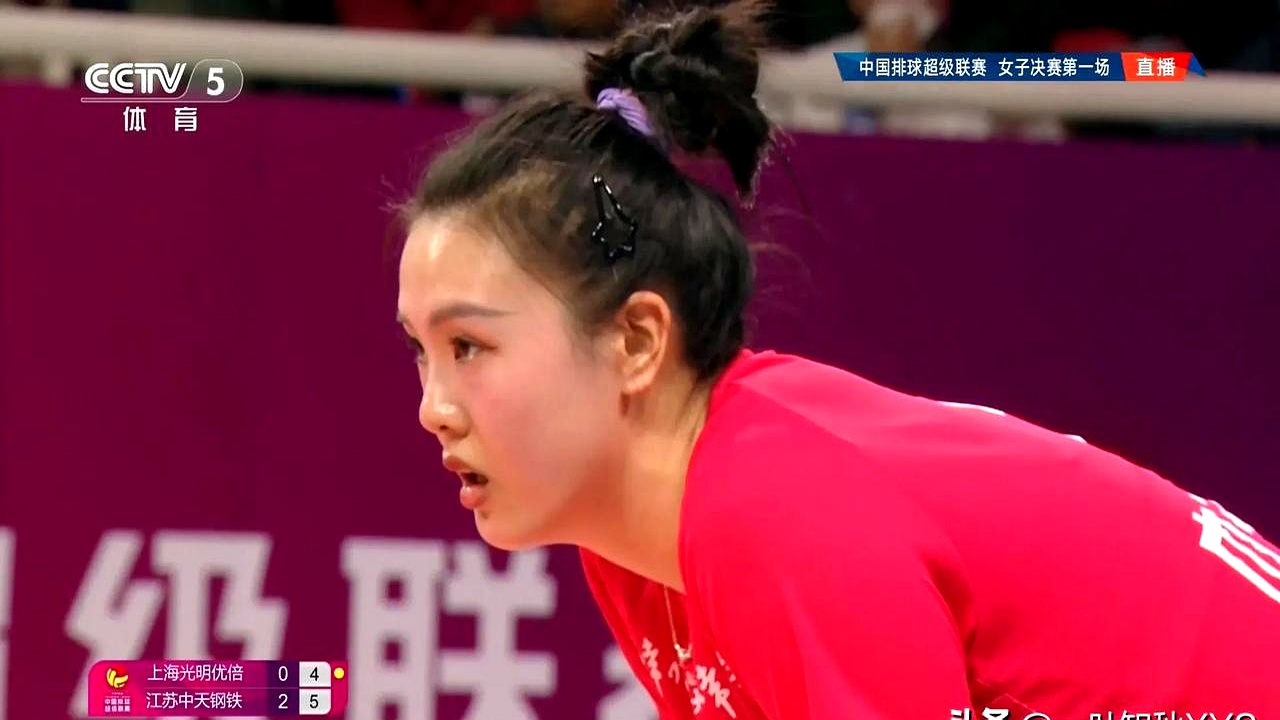 江苏队在比赛中用防守取得胜利 江苏队在比赛中用防守取得胜利