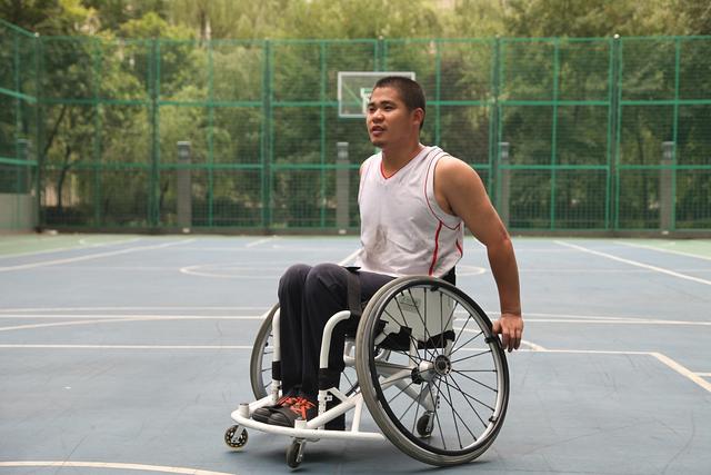顽强拼搏的精神在赛场上得到体现 顽强拼搏的精神在赛场上得到体现