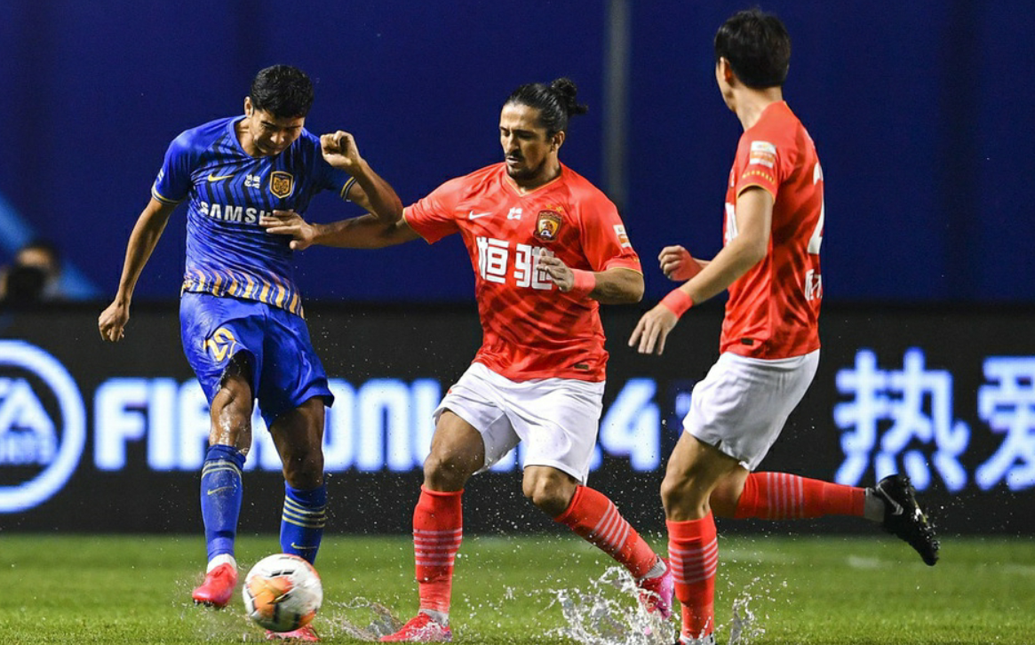 橄榄球官方公布最新积分榜，悬念再起的简单介绍