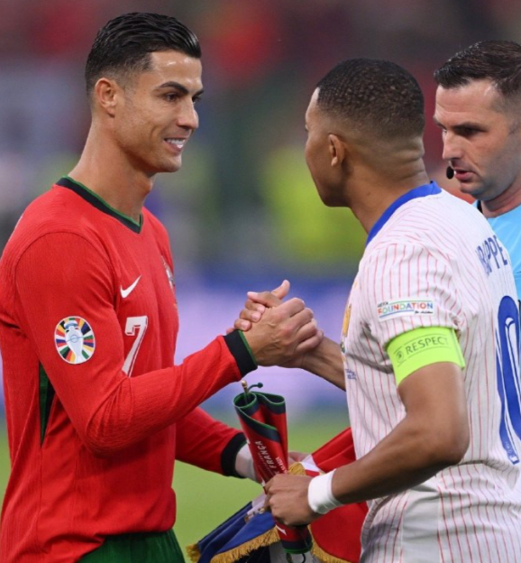 法国队险胜葡萄牙队，波尔带队取胜