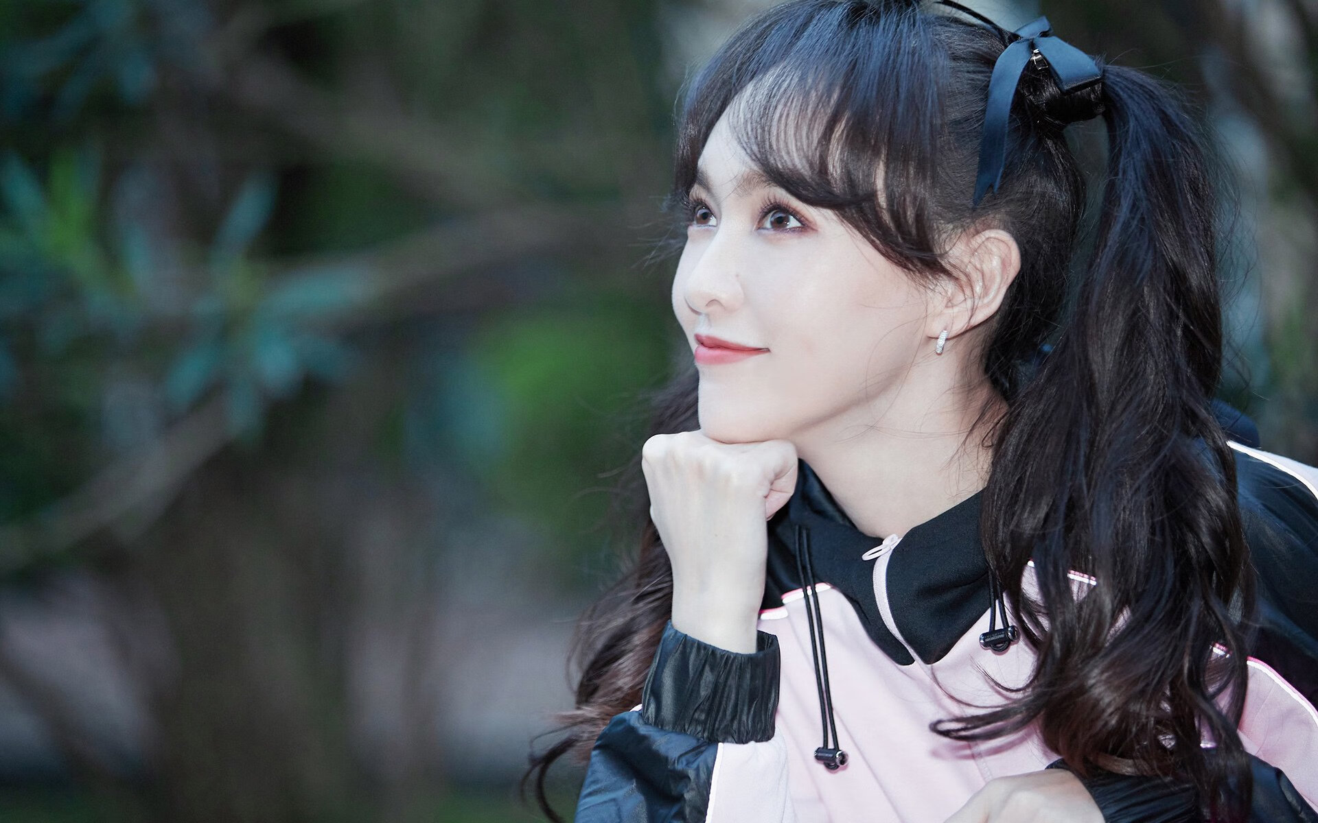 欧冠决赛第二现场，深圳青年的数字欢呼与战术解构