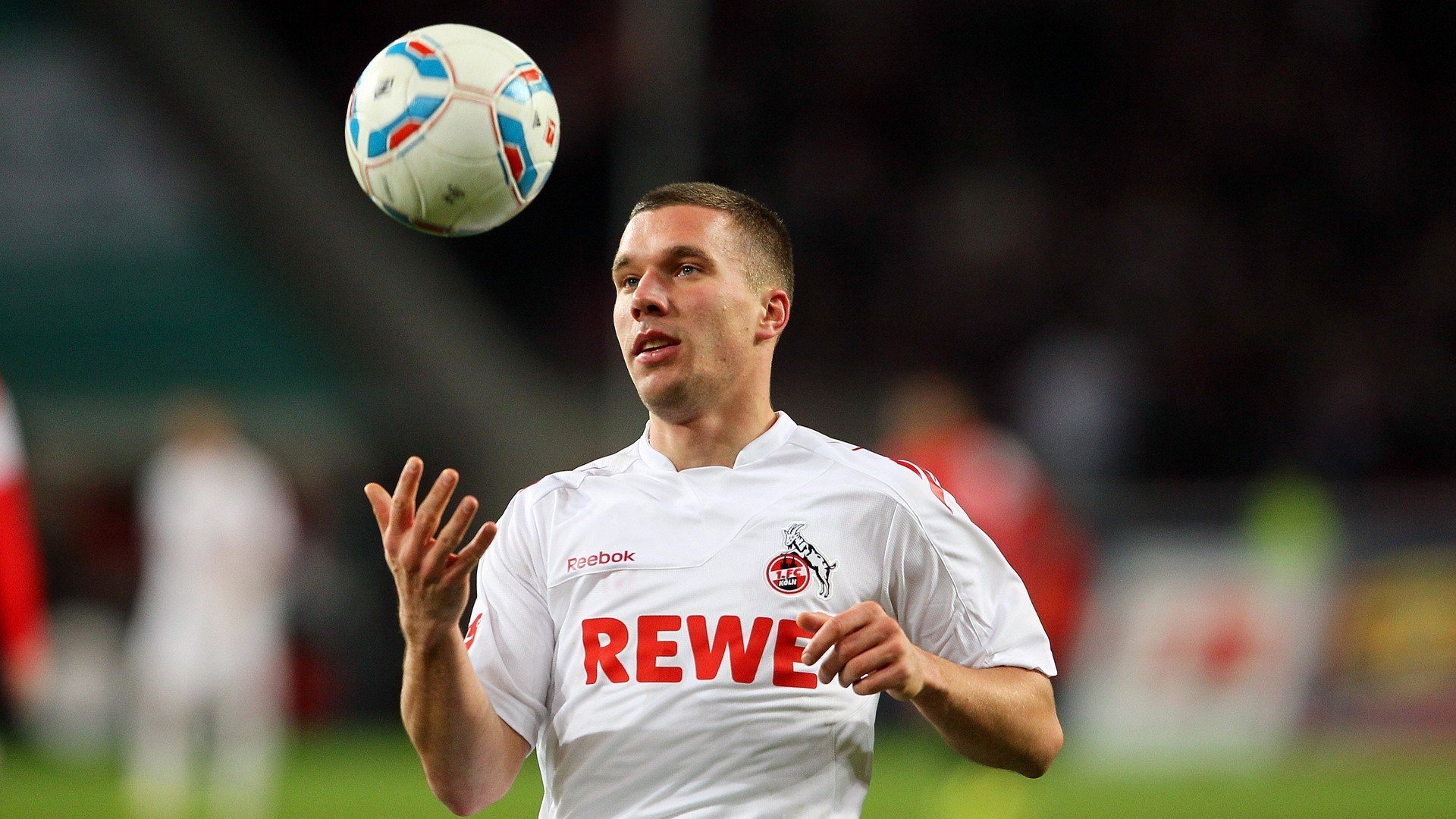 球场的铁幕，当阿劳霍的铜墙铁壁，遭遇韩国式的尼斯封锁战术